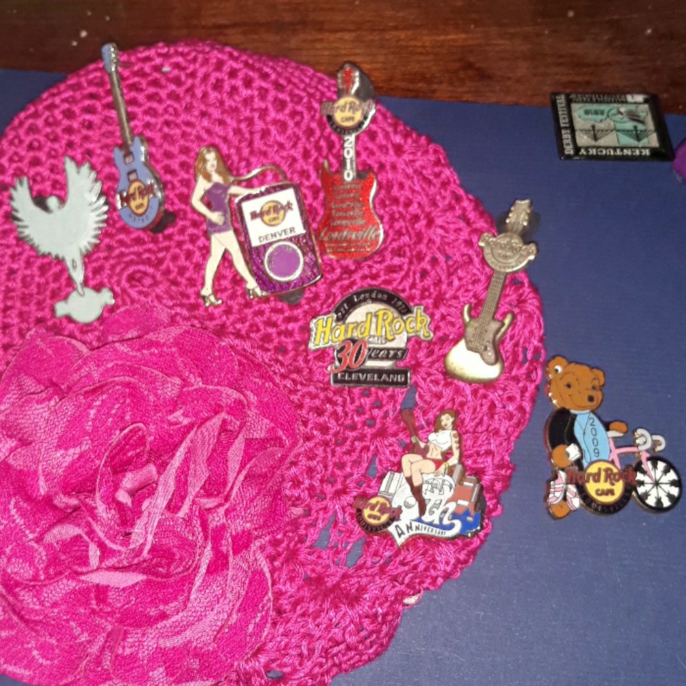 Bundle of Hard Rock Cafe pins